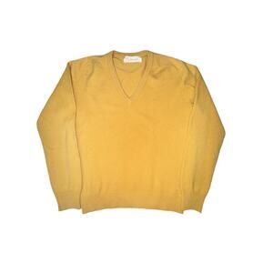 Vintage Pringle Of Scotland 100% Lambswool V-Neck Sweater Men Size L Soft Yellow
